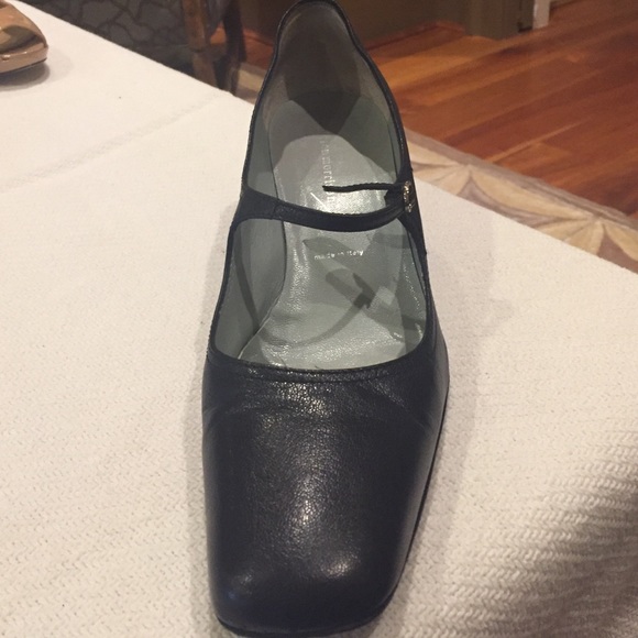 Foot operation! Nothing fits