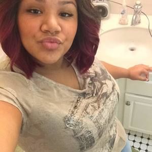 Meet your Posher, Abigail