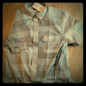 Trendy shirt sleeved button up