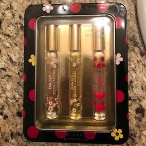 Marc Jacobs roll on perfume
