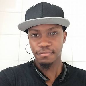 Meet your Posher, Aaron