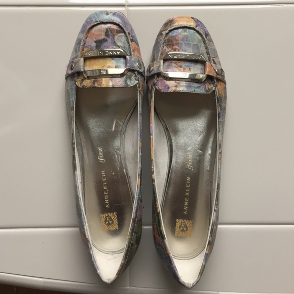 🌸Anne Klein pastel floral print flats🌸 NWOT