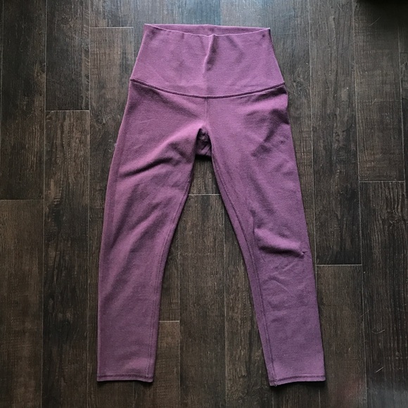Lululemon cotton blend cropped WU yoga pants!