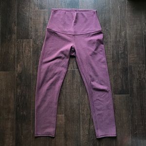 Lululemon cotton blend cropped WU yoga pants!