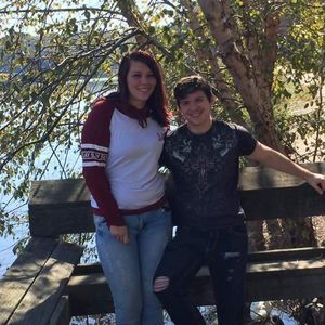 Meet your Posher, Caitlin