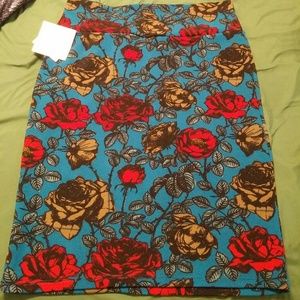 Lularoe Cassie Large