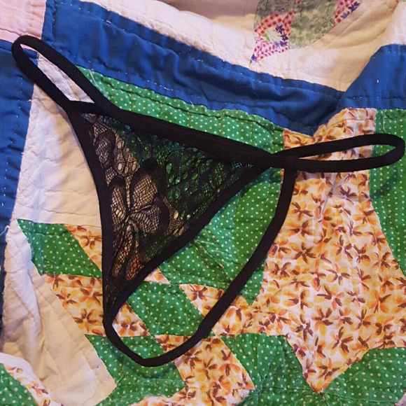 NWOT simple lace string thong - Picture 3 of 3