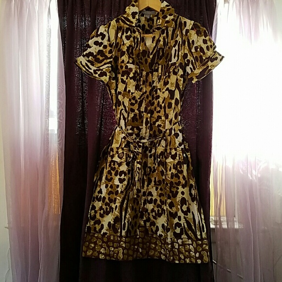 Short sleeve dress