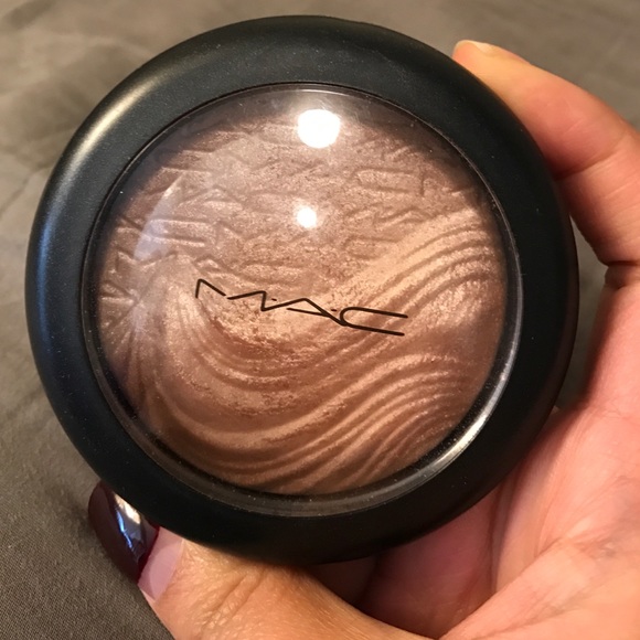 Mac skin finish