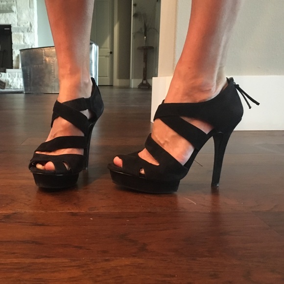 Shoes - Picture 3 of 3