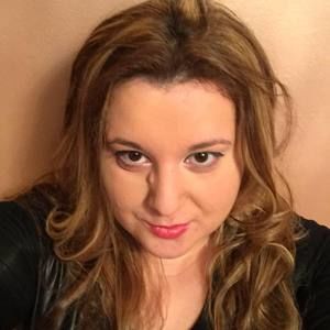 Meet your Posher, Ester