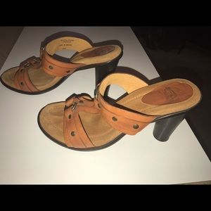 FRYE Elvira sandals