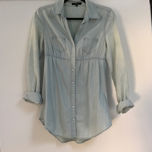 EXPRESS DENIM WASH TOP