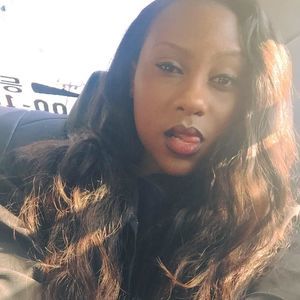 Meet your Posher, Carrie