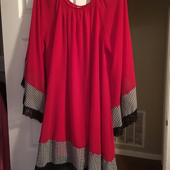 2Tee Couture Dress - Picture 1 of 1