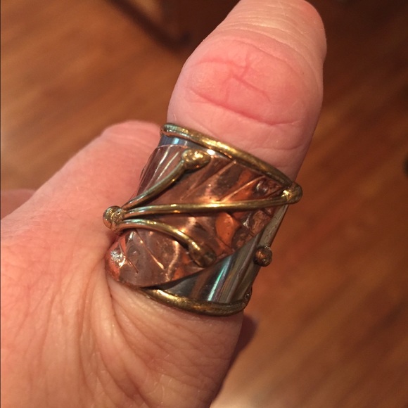 Very unique sterling silver ring