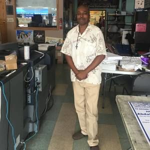 Meet your Posher, Leo