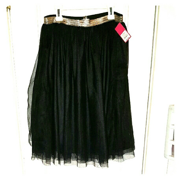EVERYTHING ON SALE ❣️❣️ Black tulle skirt