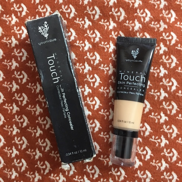 Younique concealor
