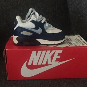 Baby shoes