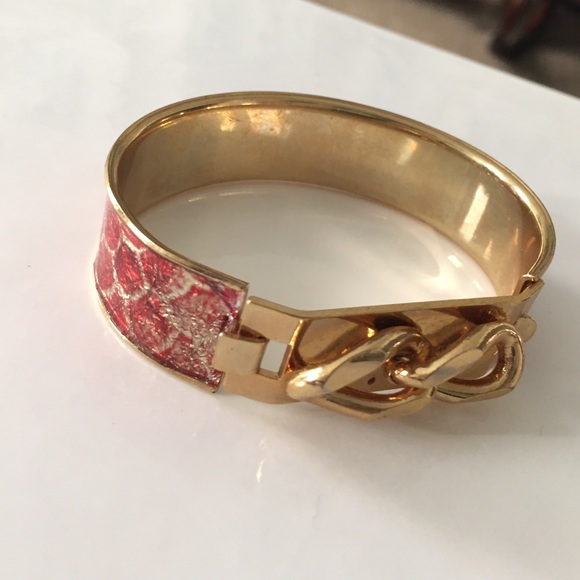 Chain Detail Hinged Bracelet