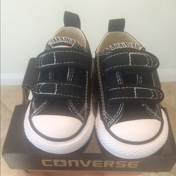 Brand new infant Velcro Converse. Size 3
