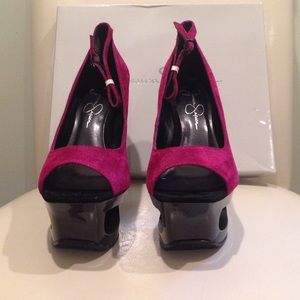 Jessica Simpson suede heels!