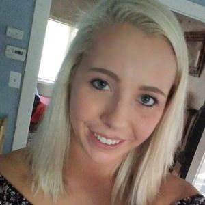 Meet your Posher, Phoebe