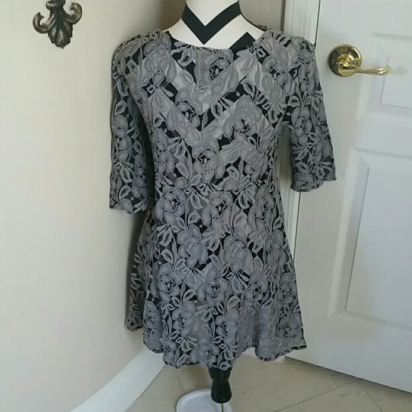 Free People Silver Flower Tunic NWOT - Picture 3 of 3