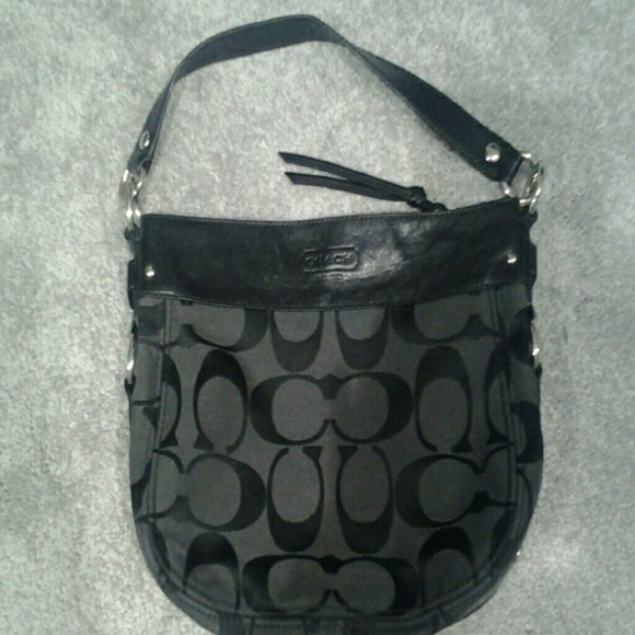 Coach Set - Picture 2 of 4