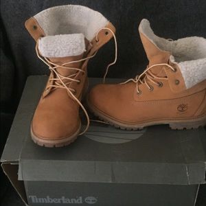 Winter boots