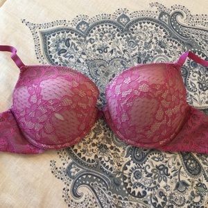 Everyday t-shirt pink bra
