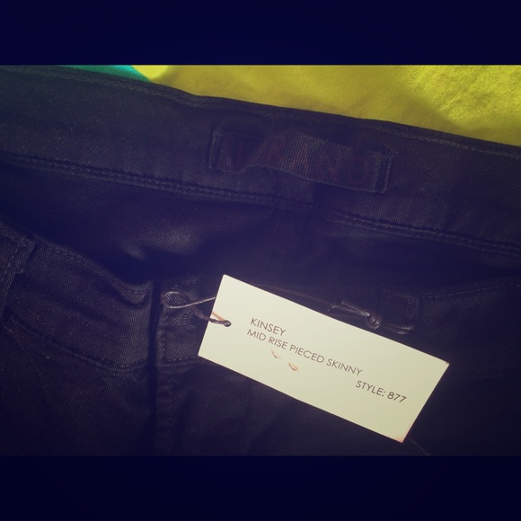 Perfect black skinny jeans.