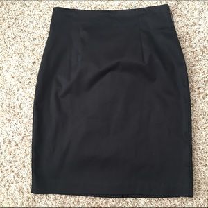 Black Worthington pencil skirt - size 8