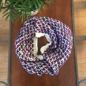 Gap - Knit Circle Scarf