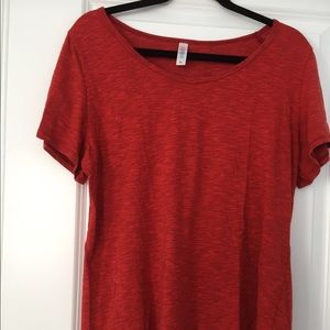 EUC LuLaRoe Classic Tee