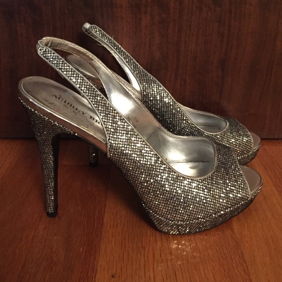 Silver sparky sling back heels