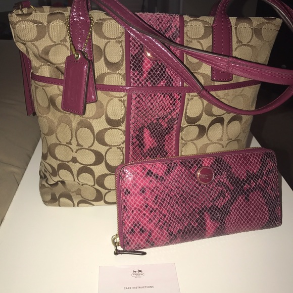 COACH purse and matching wallet brown/raspberry