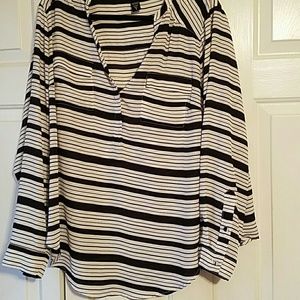 Torrid size 2 black white stripped blouse