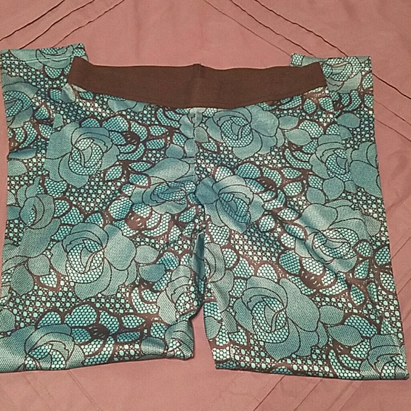 Teal and black leggings