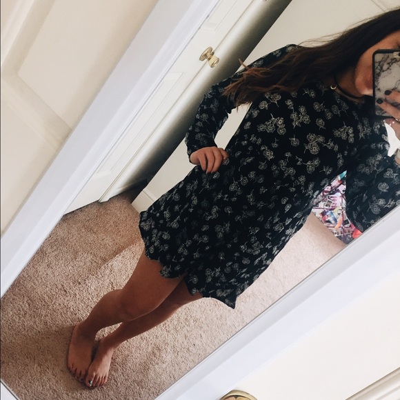 CUTE BLACK AND WHITE DRESS