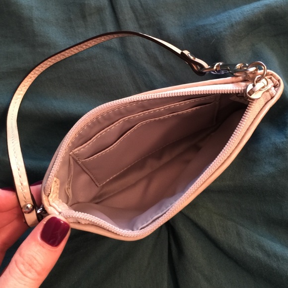 COACH wristlet - Picture 4 of 4