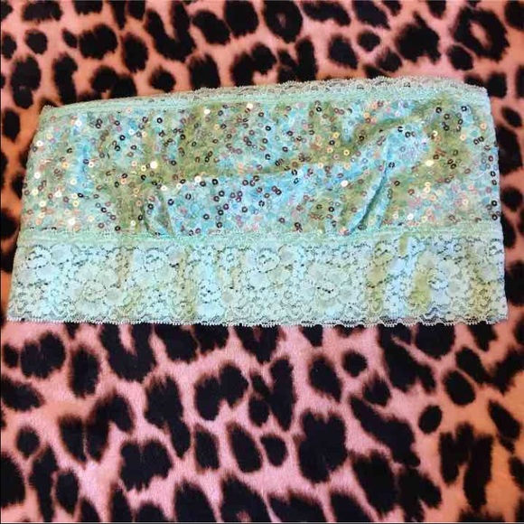 NWT vs Pink bandeau