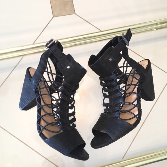 Vince Camuto leather Sandals - Picture 2 of 3