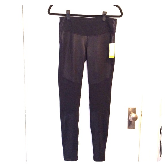 Black Yoga Pants