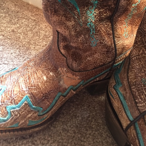 Corral Boots - Picture 2 of 4