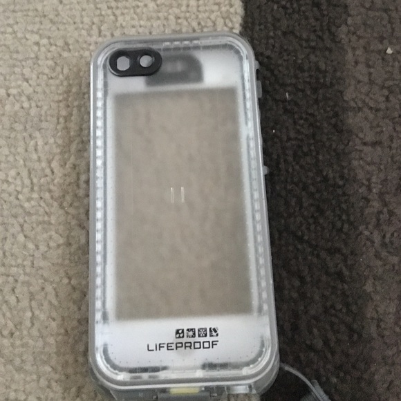 iPhone 5c LifeProof case - Picture 2 of 4