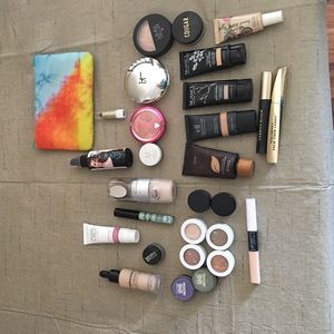 Makeup bundle