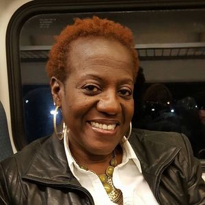 Meet your Posher, Dee