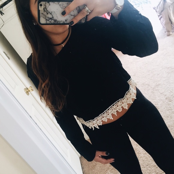 CUTE LONG SLEEVE WITH TRIM